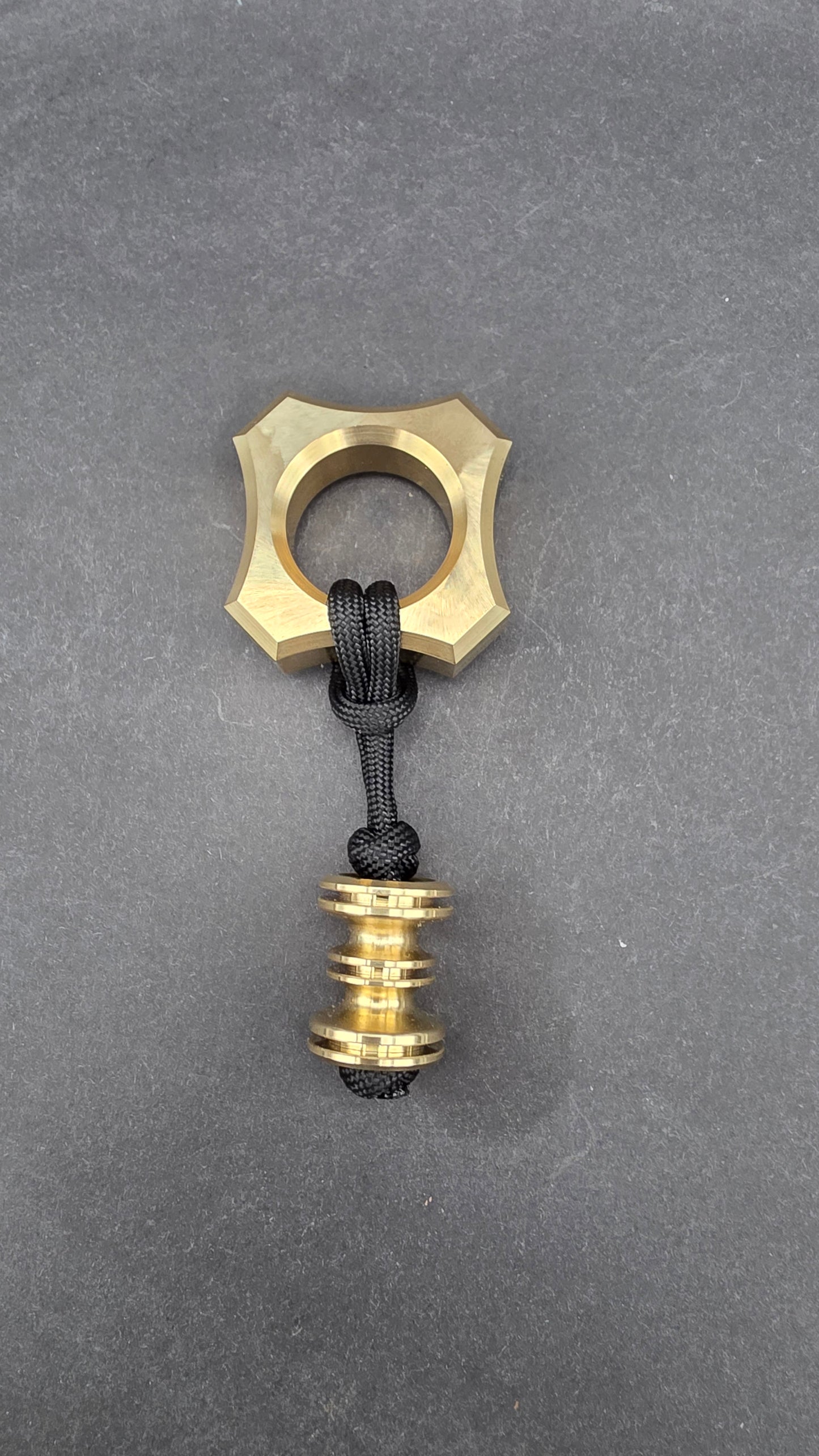 Tool und Bead aus Cupral